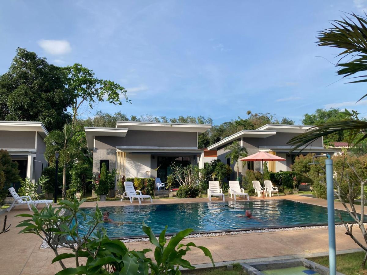 Oneandaman Resort Khao Lak Exteriör bild